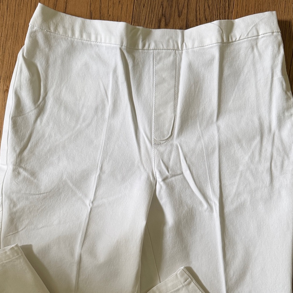 😊Isaac Mizrahi White Elastic Waist Pull-On Pants